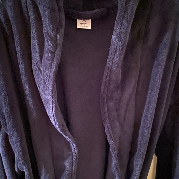 Men’s Dark Robe - Picture 4 of 10